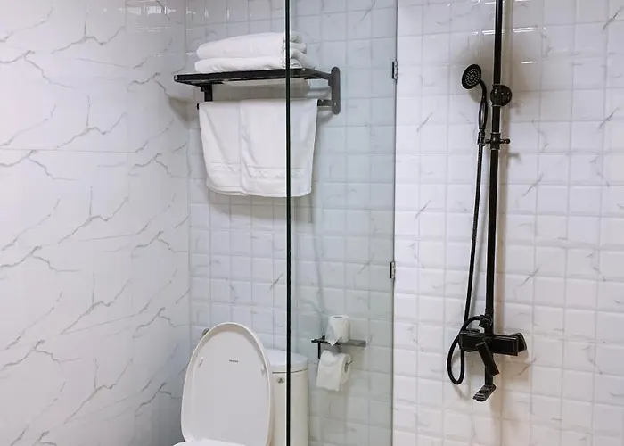 Ngoc Lan Khách sạn 3*